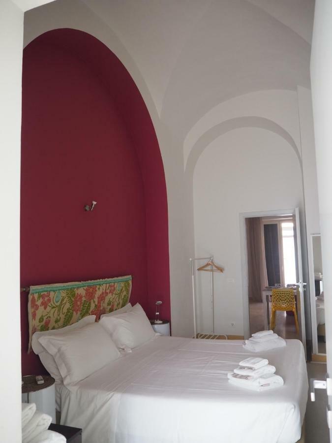 Tambu Apartments Катания Екстериор снимка