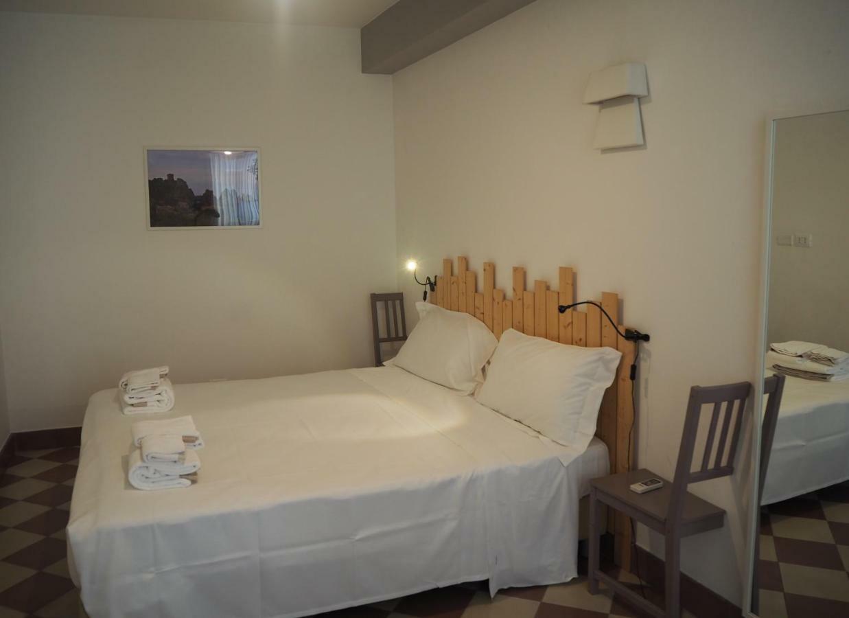 Tambu Apartments Катания Екстериор снимка