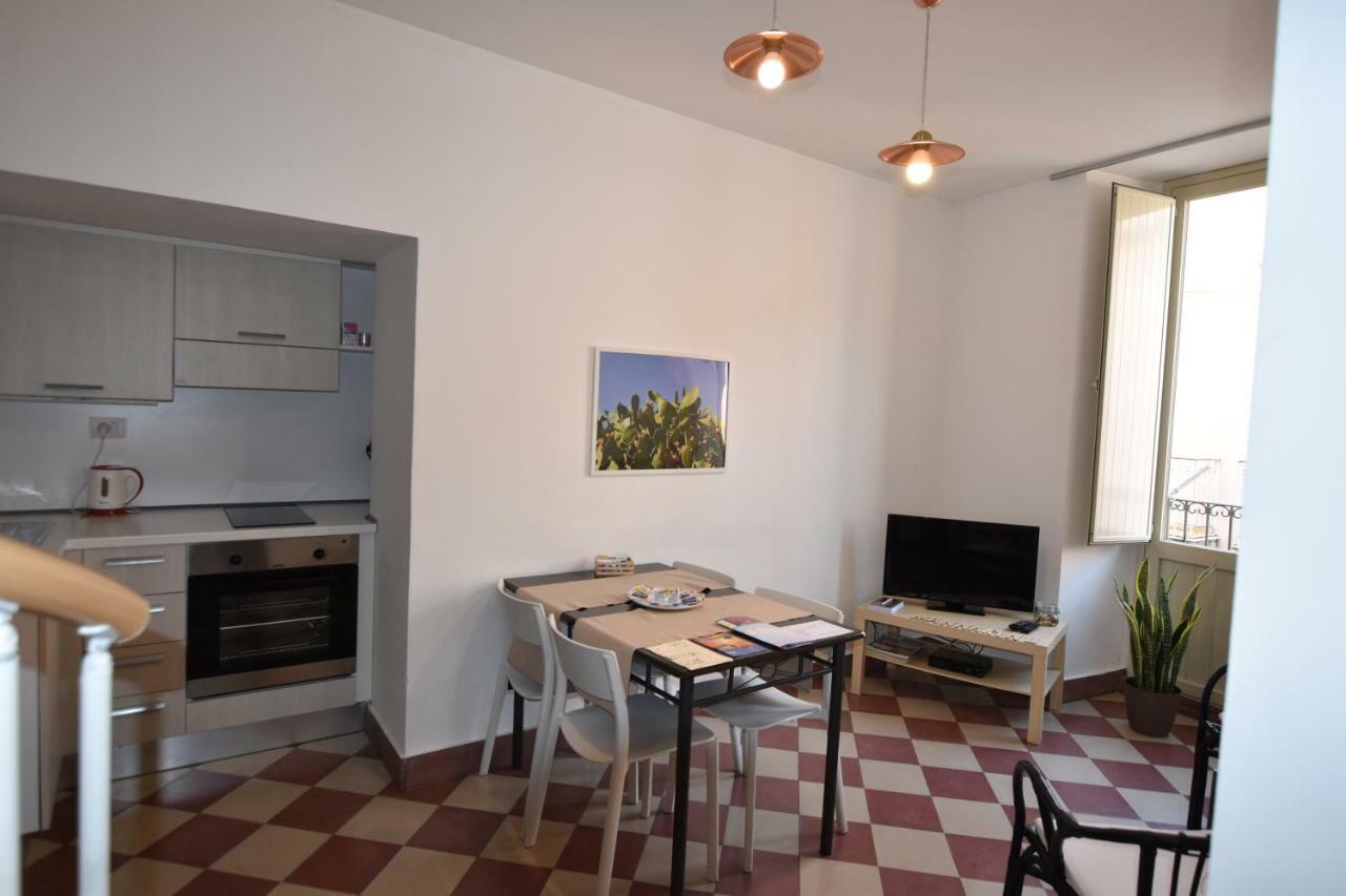 Tambu Apartments Катания Екстериор снимка